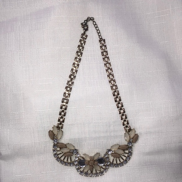 Neutral Statement Necklace - Picture 2 of 3